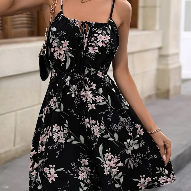 Női ruha - Virágminta - Állítható spagettipántok - Rugalmas derék - Bő fazon