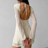 Női mini ruha – Slim fit – Texturált jacquard – Hosszú ujjú – Elegáns kerek nyakkivágás