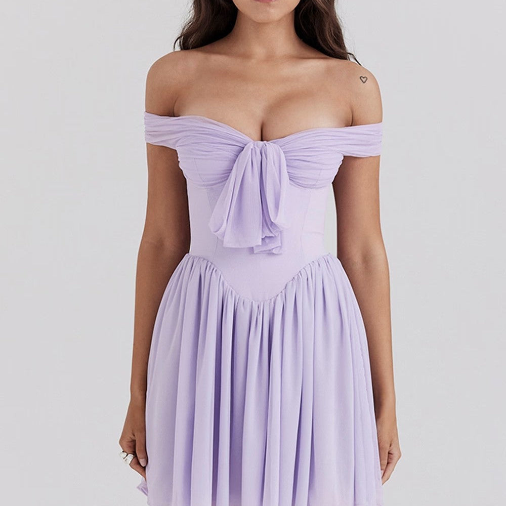 Női rövid ruha – Vállak nélküli – Gördeszkás fazon – Elegáns díszes masni