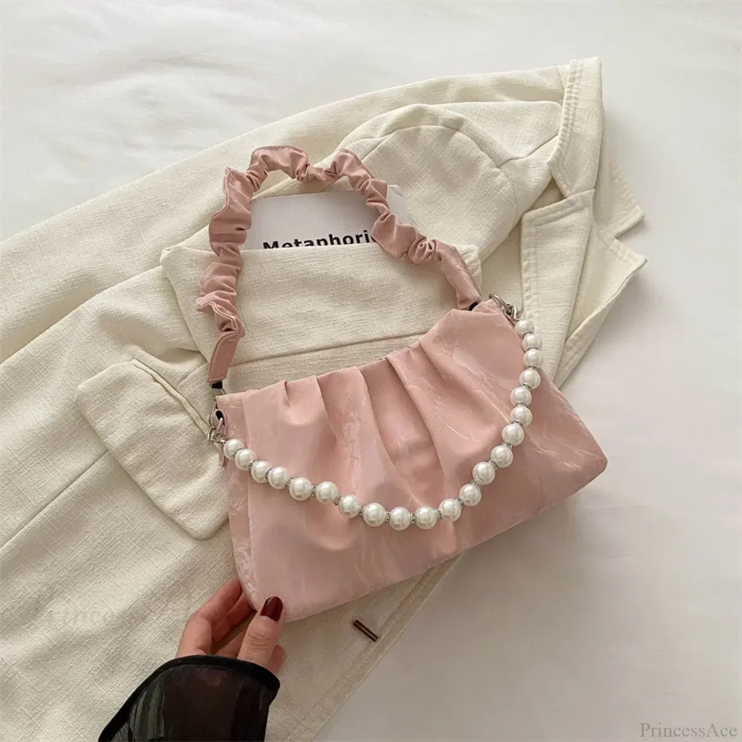 Francia gyöngyös, láncos, rakott válltáska