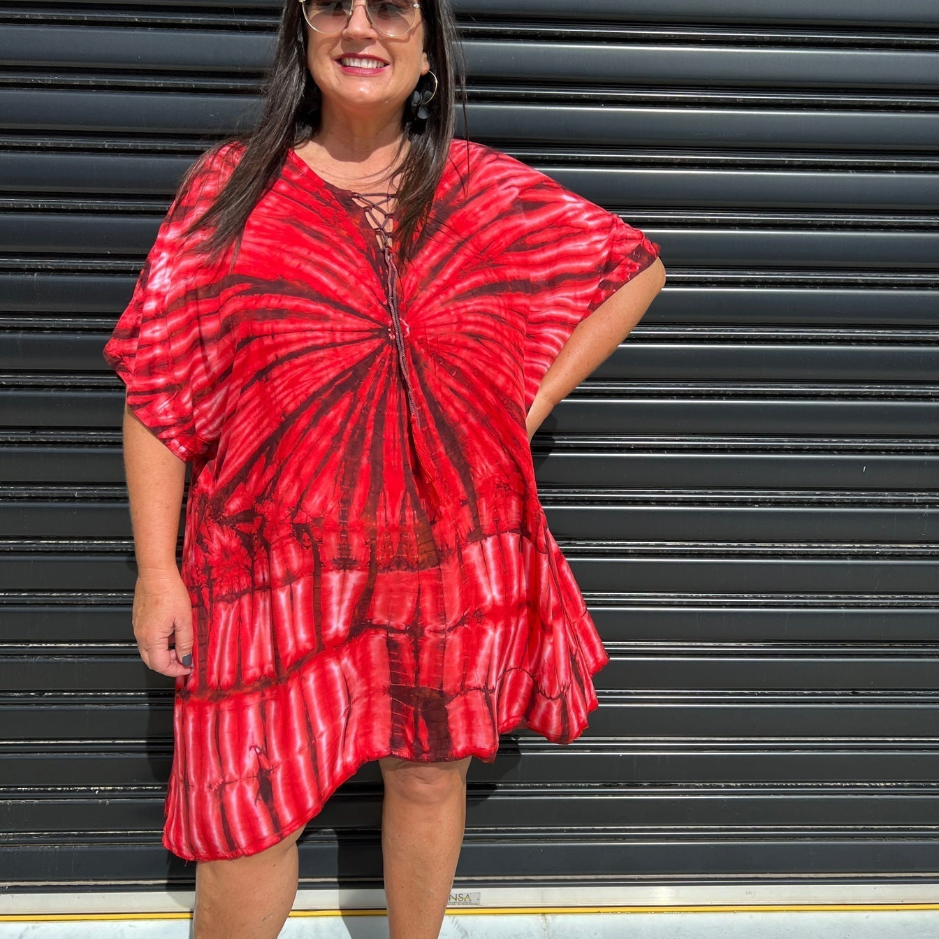 Női kaftán ruha - bő szabású - batikolt minta - fűzős gallér - rövid ujjú